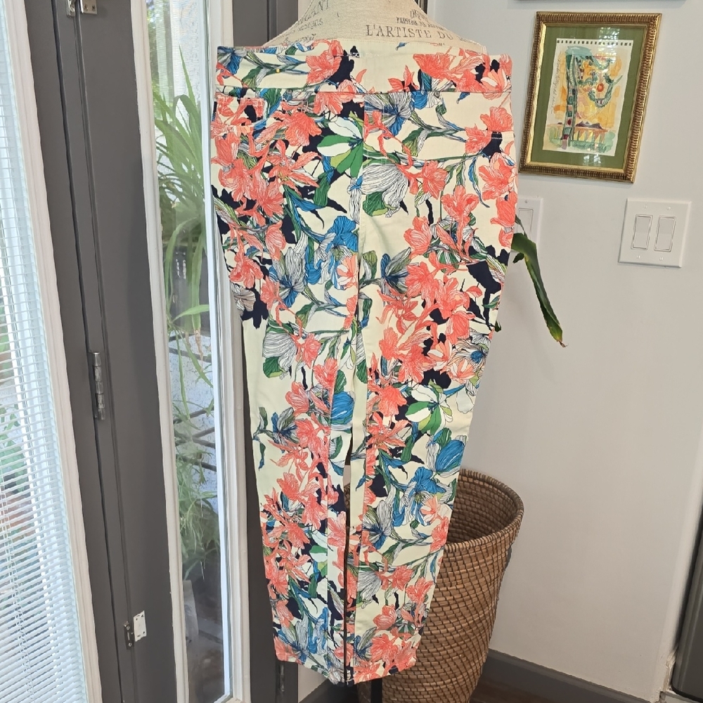 Chico's Floral Jeggings with Navy and Coral Accents